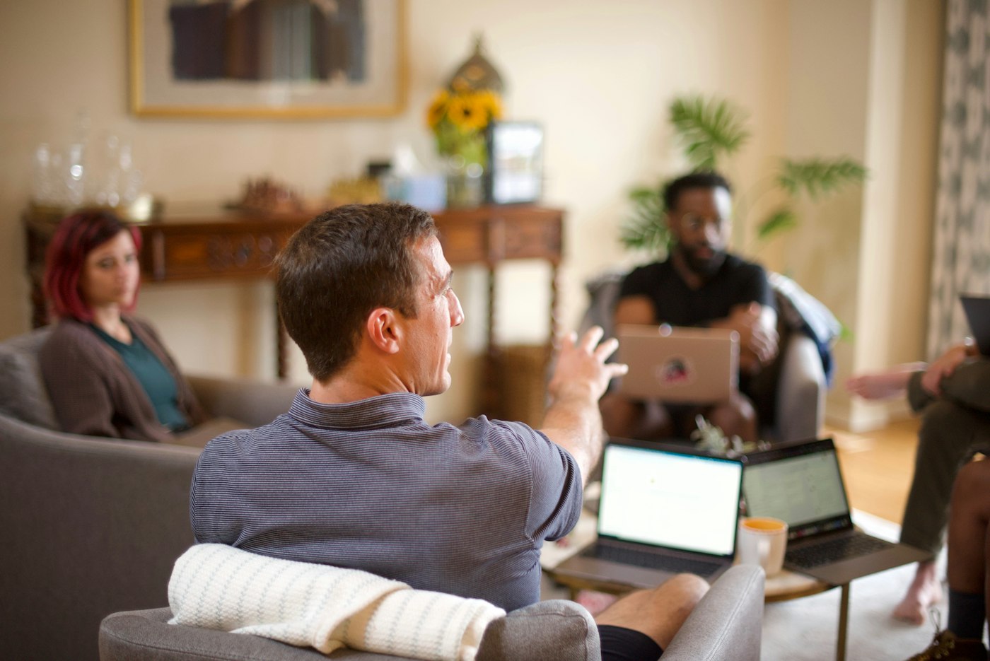 Social worker meeting a family at home